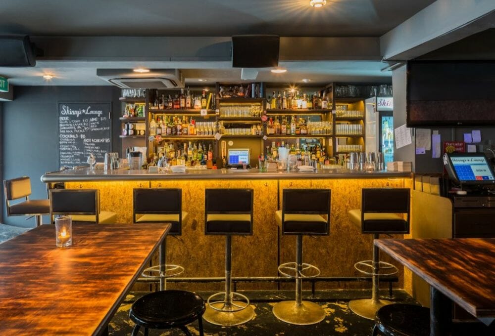 bar, cocktails